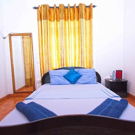 The Blue Beach Guesthouse Negombo Zewnętrze zdjęcie