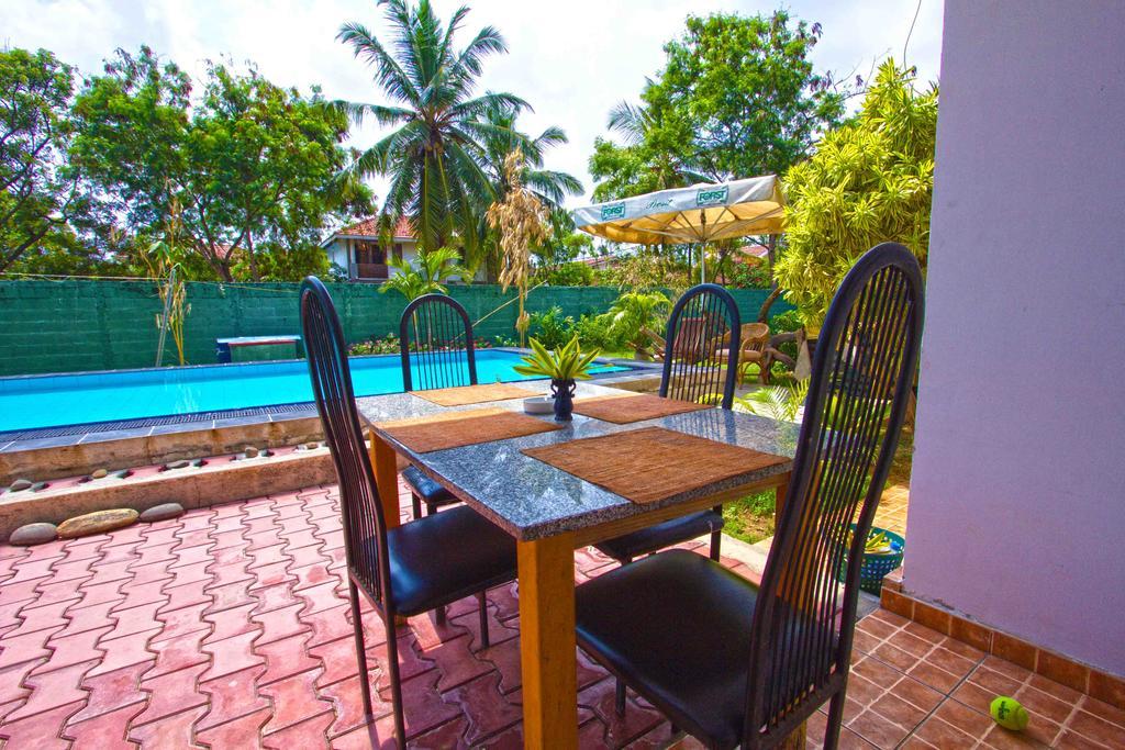 The Blue Beach Guesthouse Negombo Zewnętrze zdjęcie