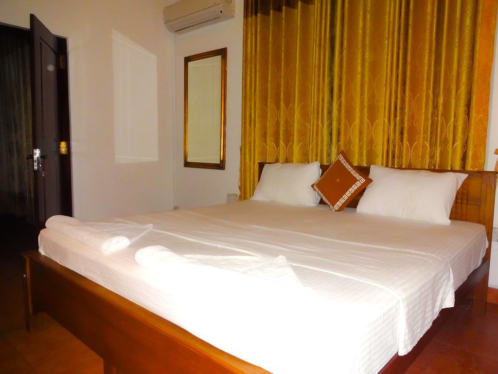 The Blue Beach Guesthouse Negombo Zewnętrze zdjęcie